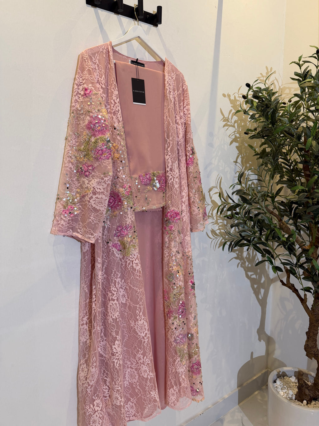 Sima Floral Lace Luxury Abaya with Sheila - Pink 🌸