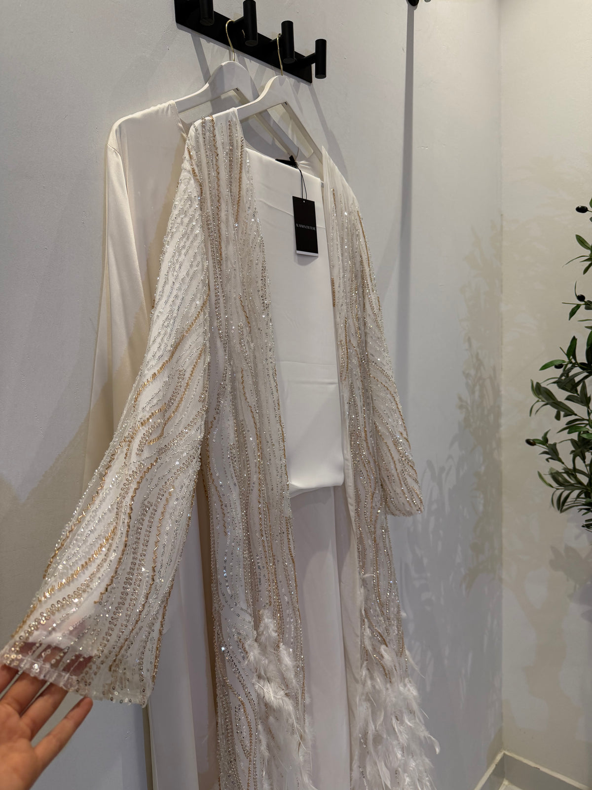 Lujain White Luxury 3-Piece Set - Pearl & Strass Abaya