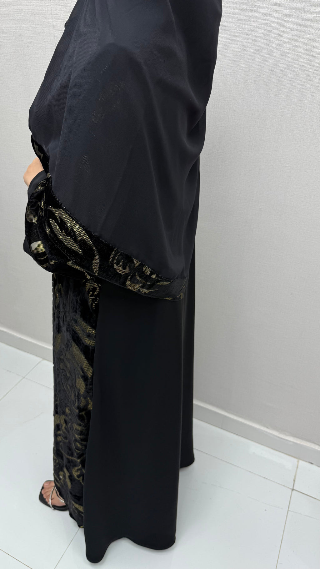 Abaya Velvet Al Maha Couture