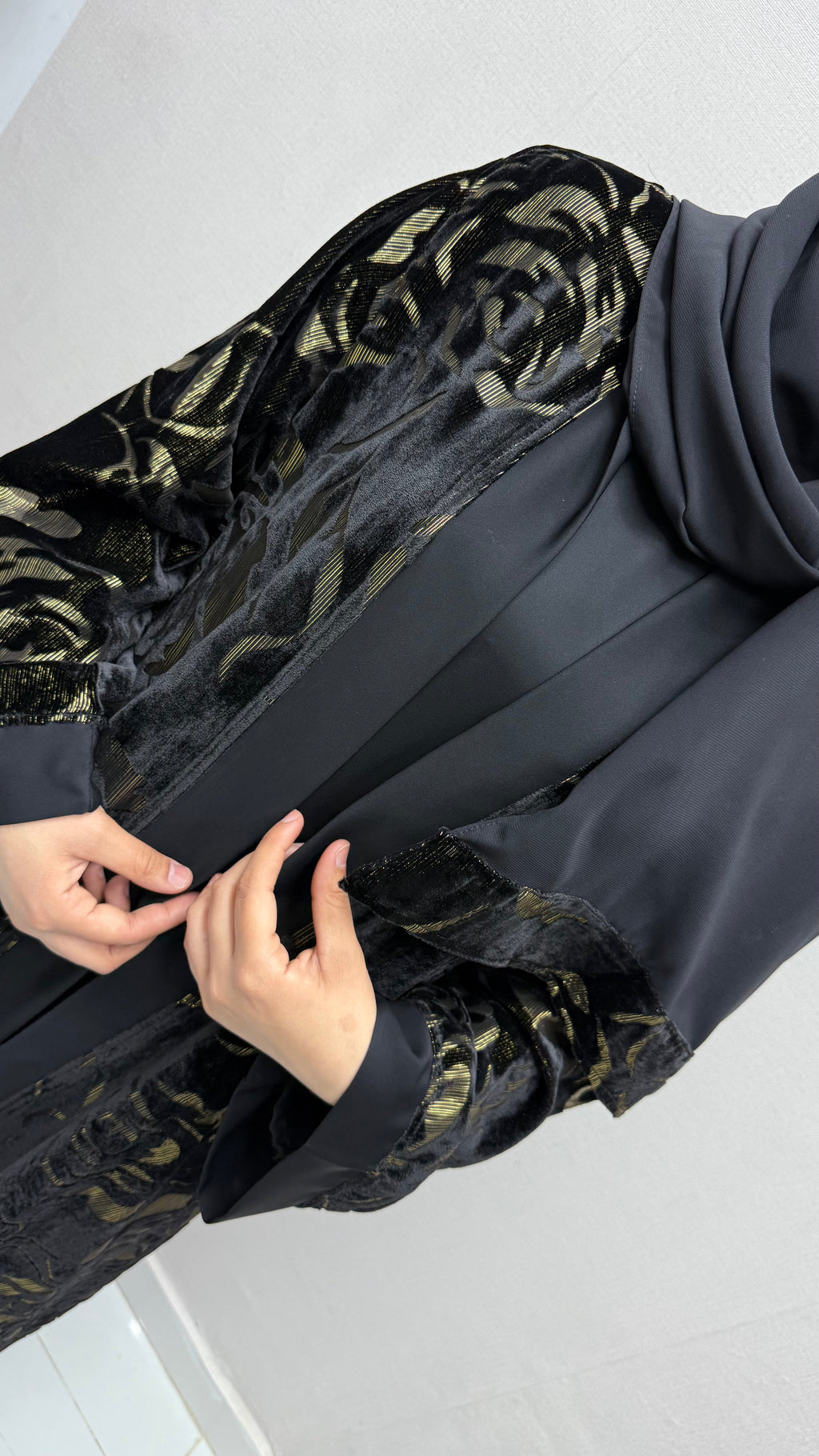 Abaya Velvet Al Maha Couture