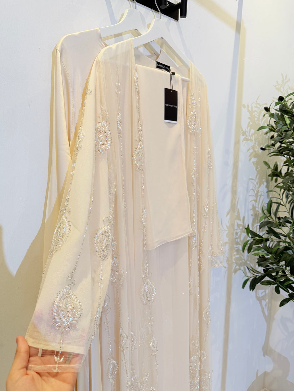 Alya Luxury 3-Piece Set – Pearl & Strass Abaya