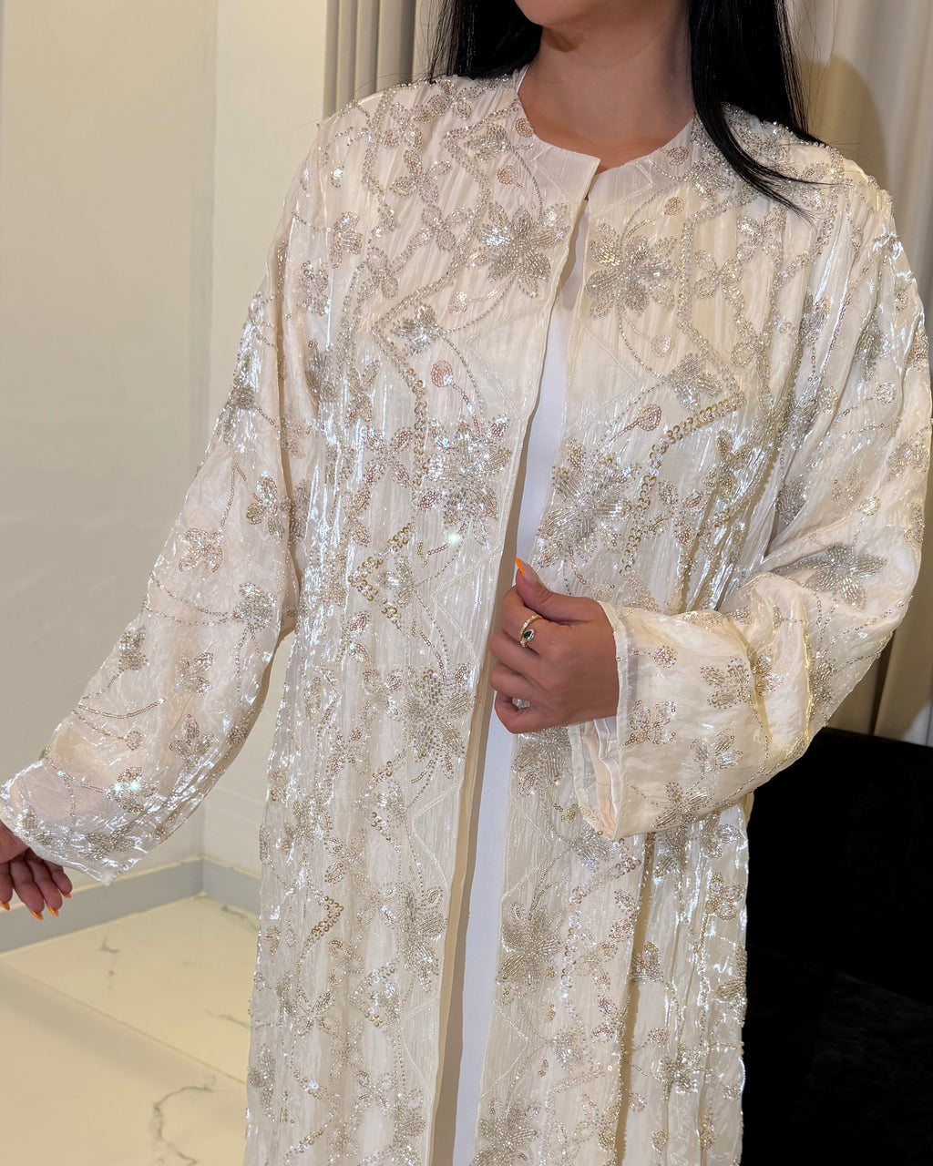 Mahra Luxury 3-Piece Set – Pearl & Strass Abaya 🤍