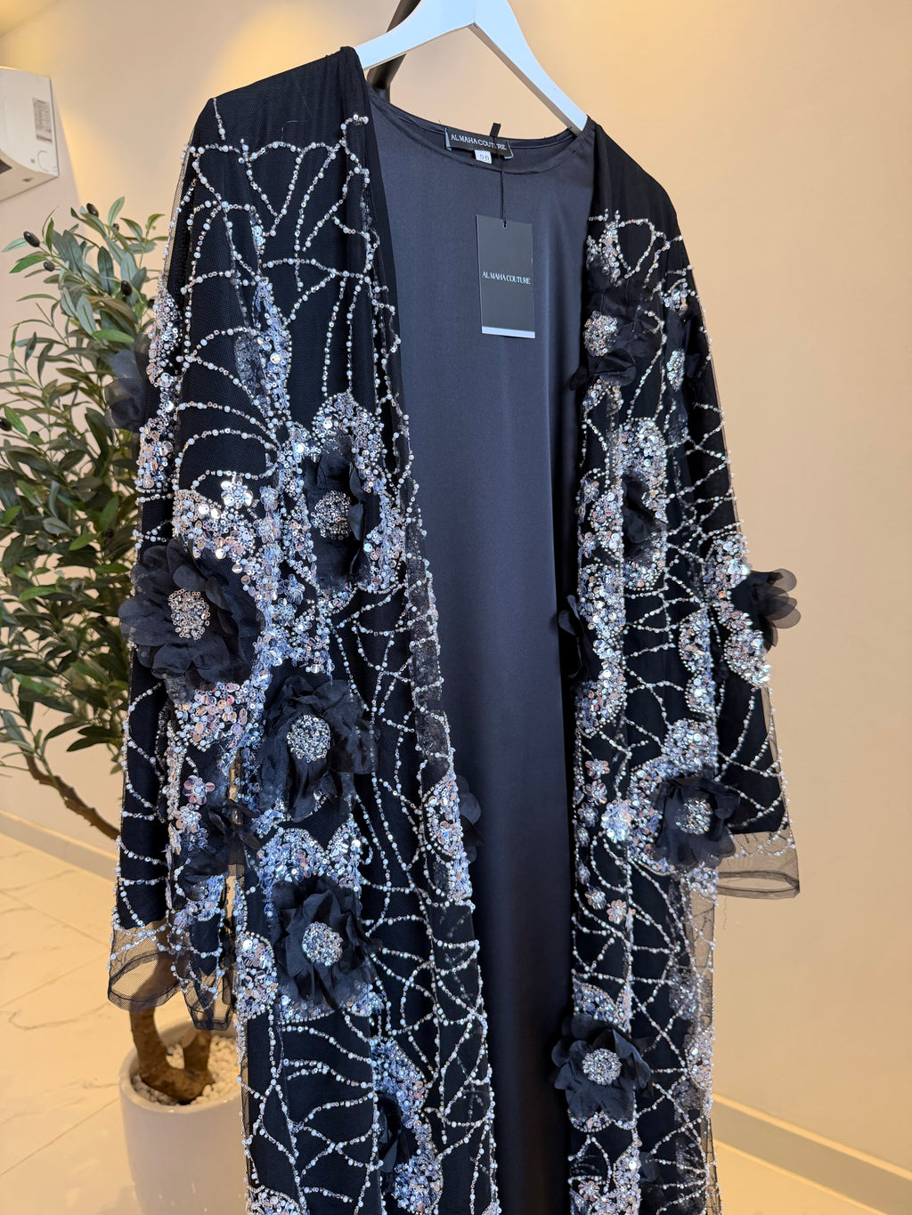 Lamaa Luxury 3-Piece Set - Pearl & Strass Abaya