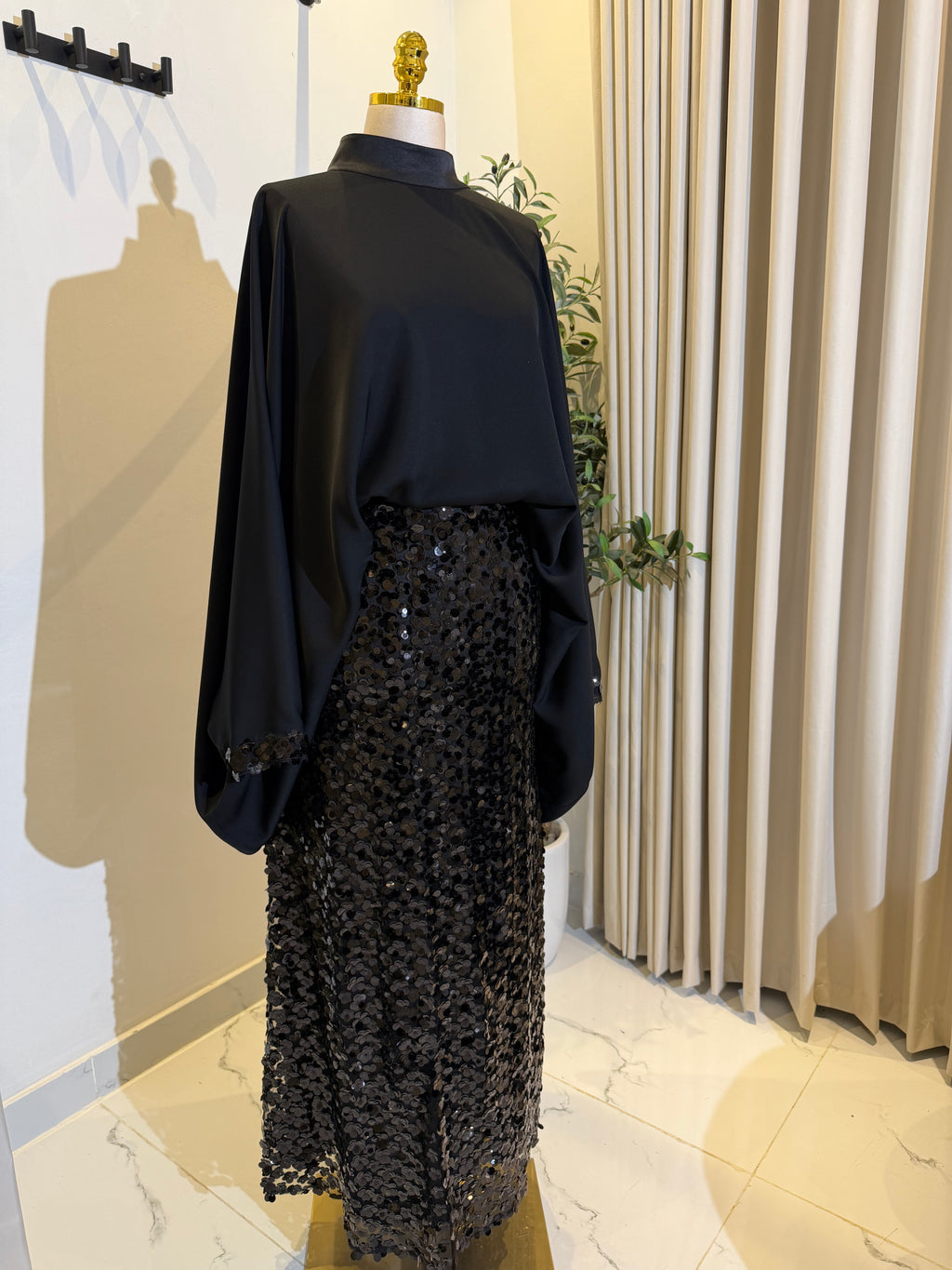 Alia Sequin Skirt Set – Black