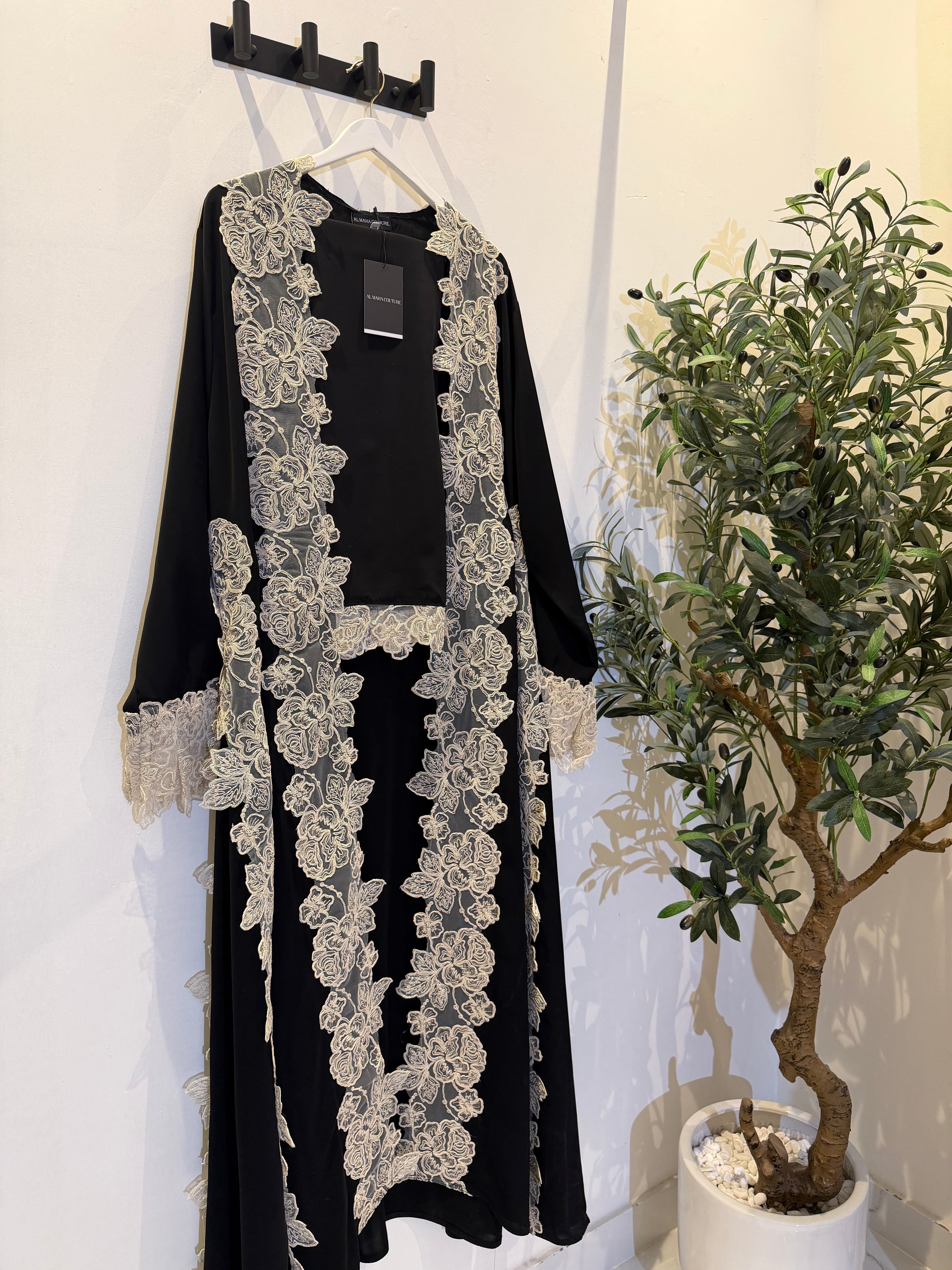 Almaha Abaya with Sheila