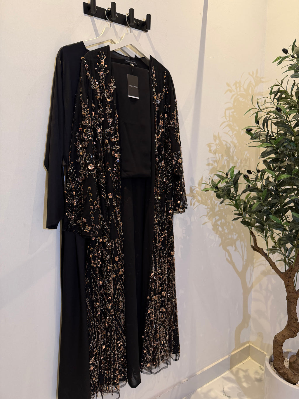 Sultana Luxury 3-Piece Set – Pearl & Strass Abaya
