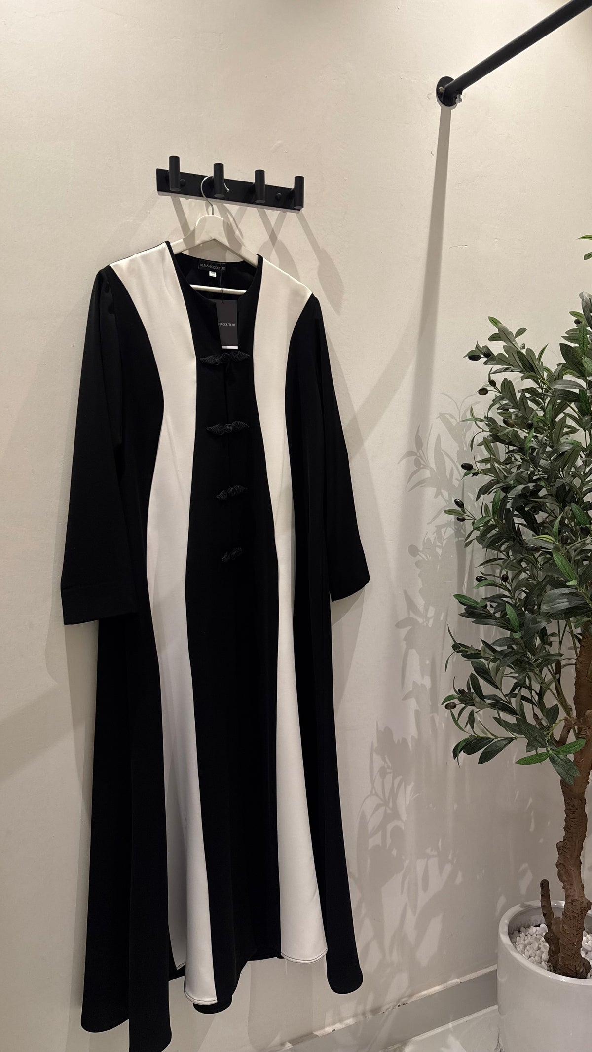 Abaya Sierra