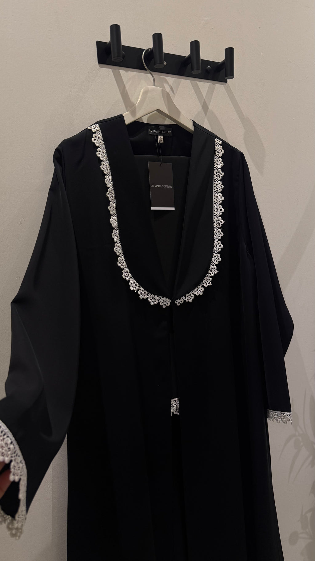 Abaya Dana