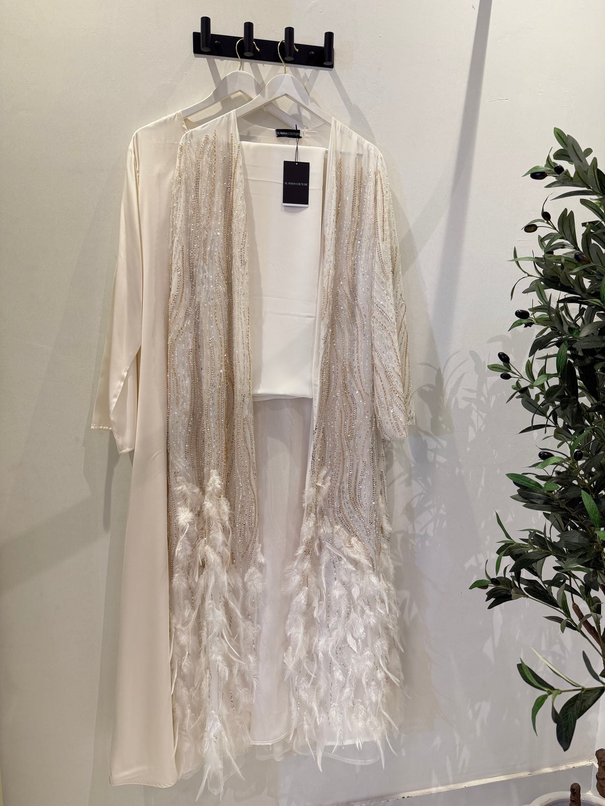 Lujain White Luxury 3-Piece Set - Pearl & Strass Abaya