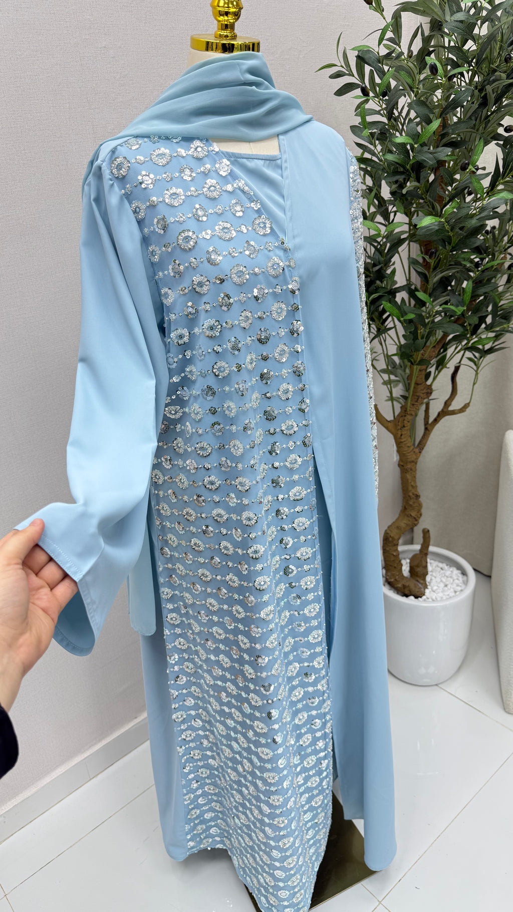 Noor Abaya with Sheila