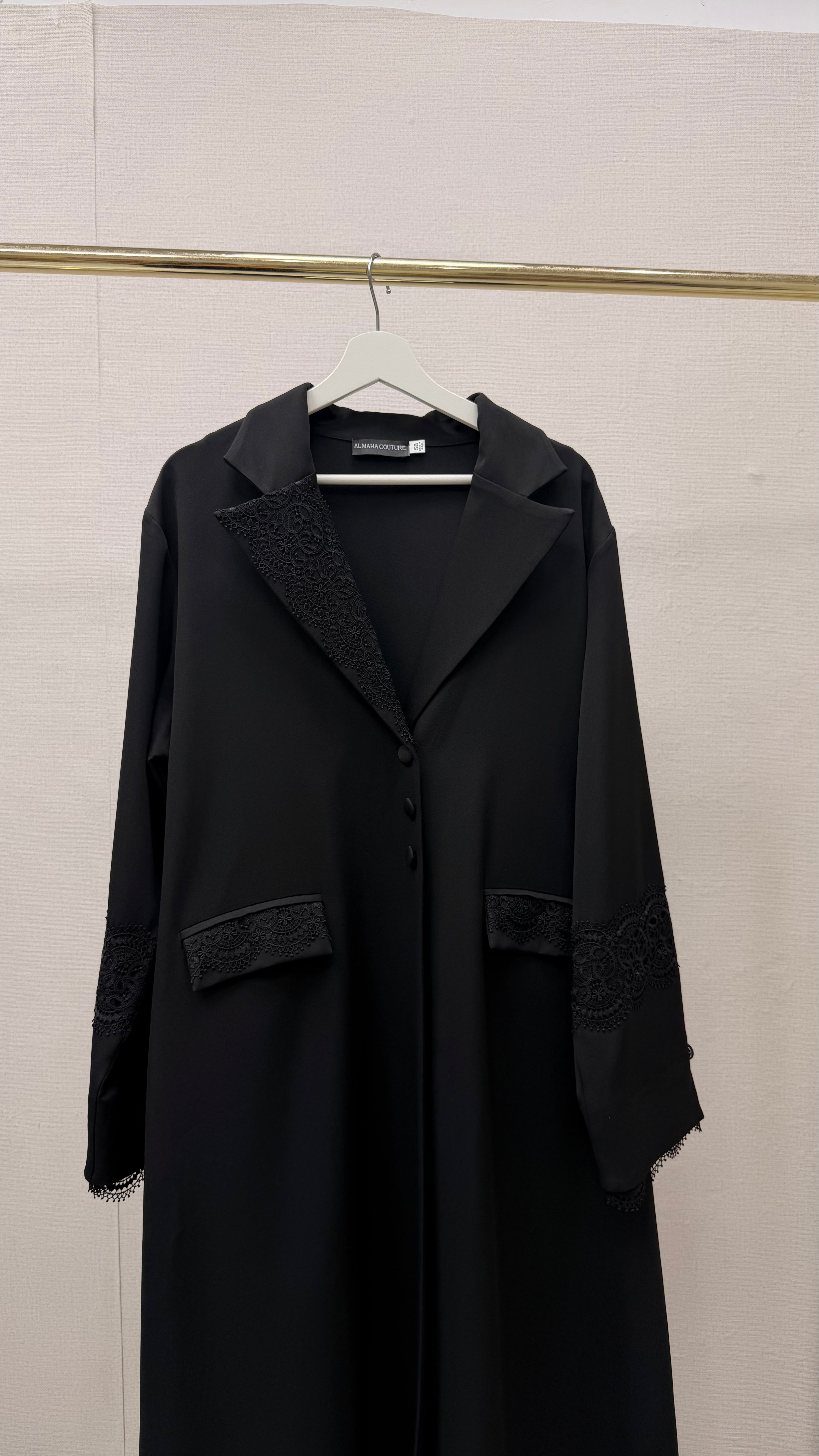 Abaya B4