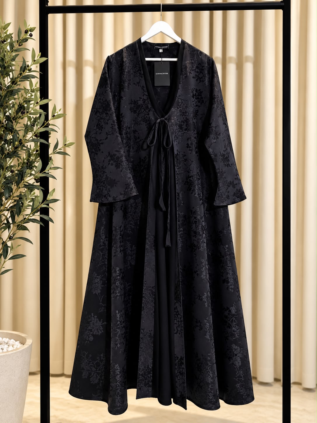 Aveline Abaya with Sheila - Black
