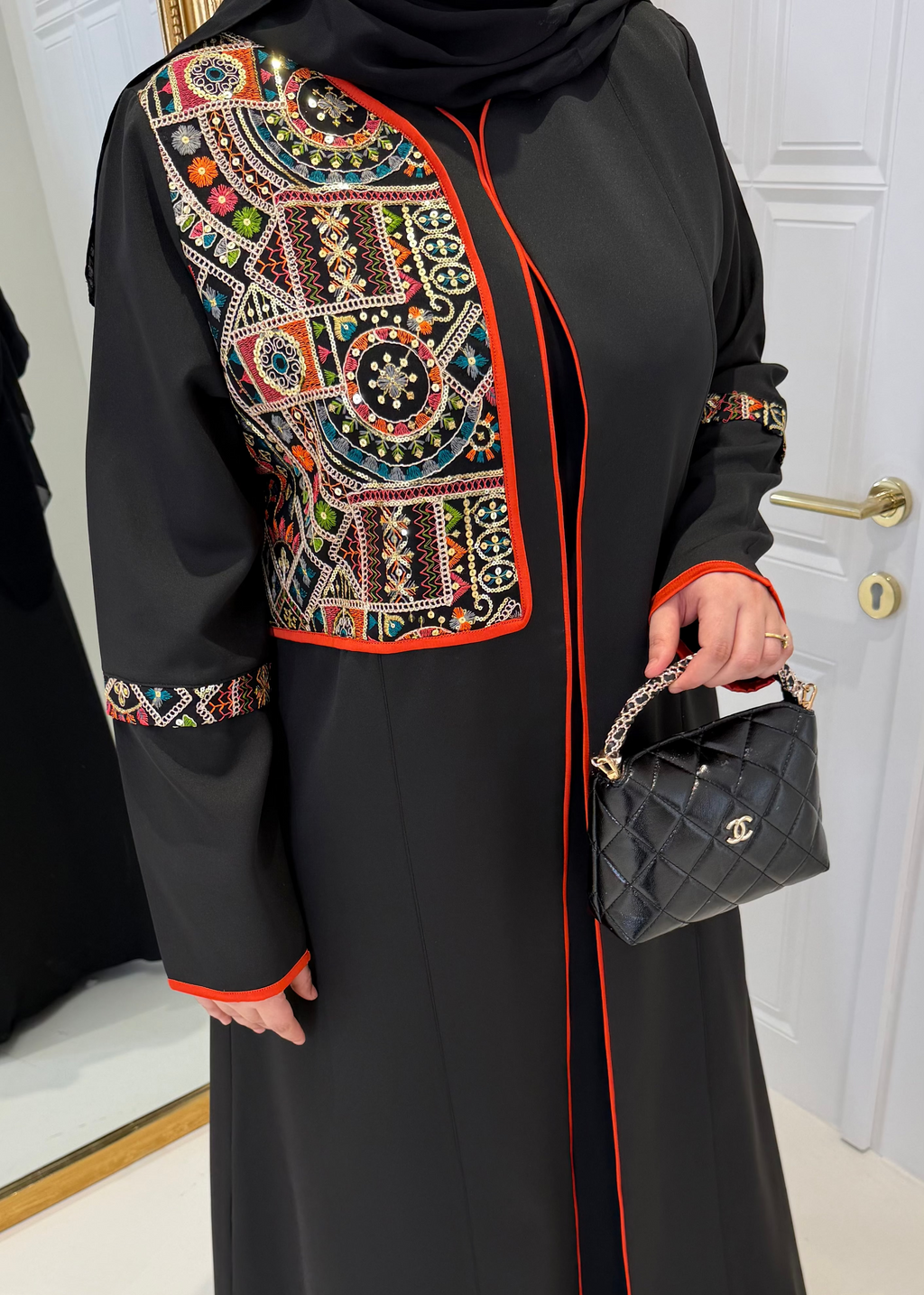 Abaya Leena