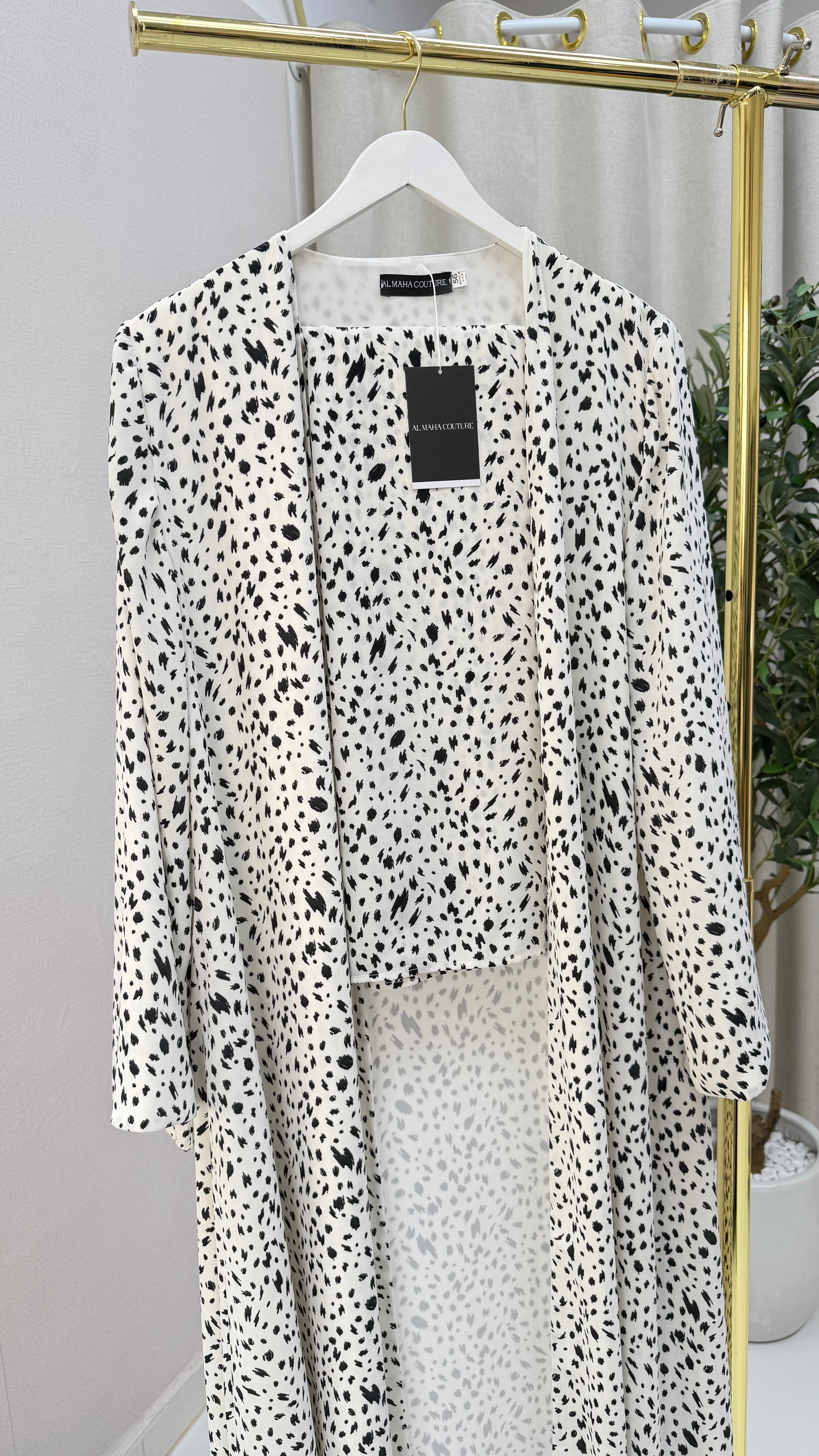 Dima Abaya White & Black